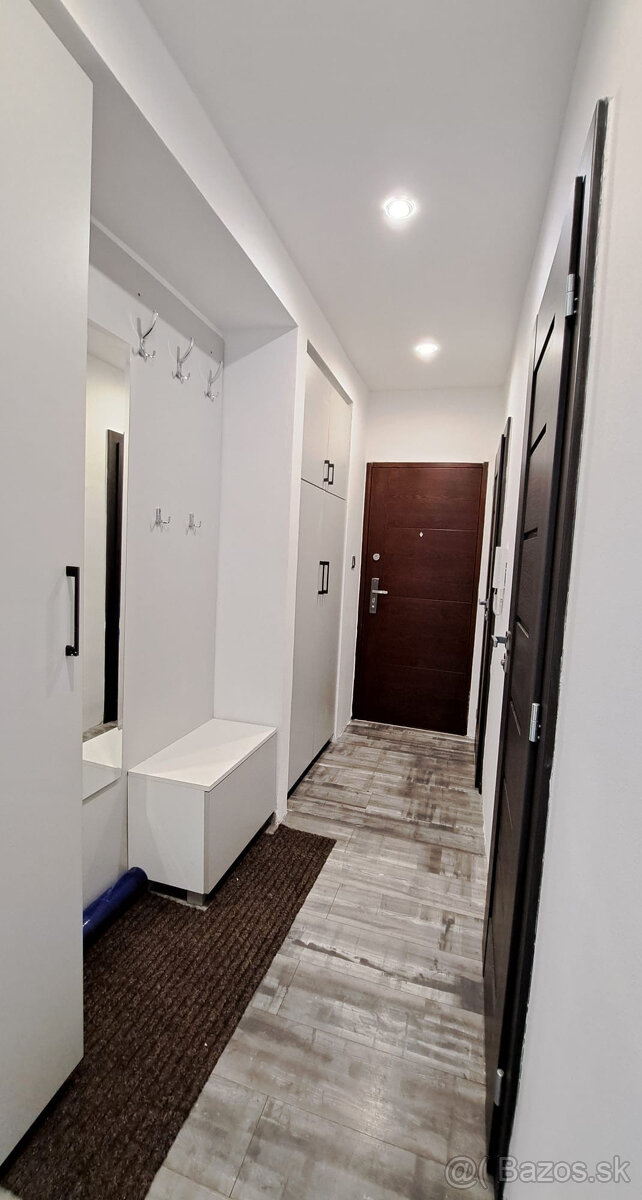 Krásny 2-izbový byt v centre Popradu na prenájom - 2