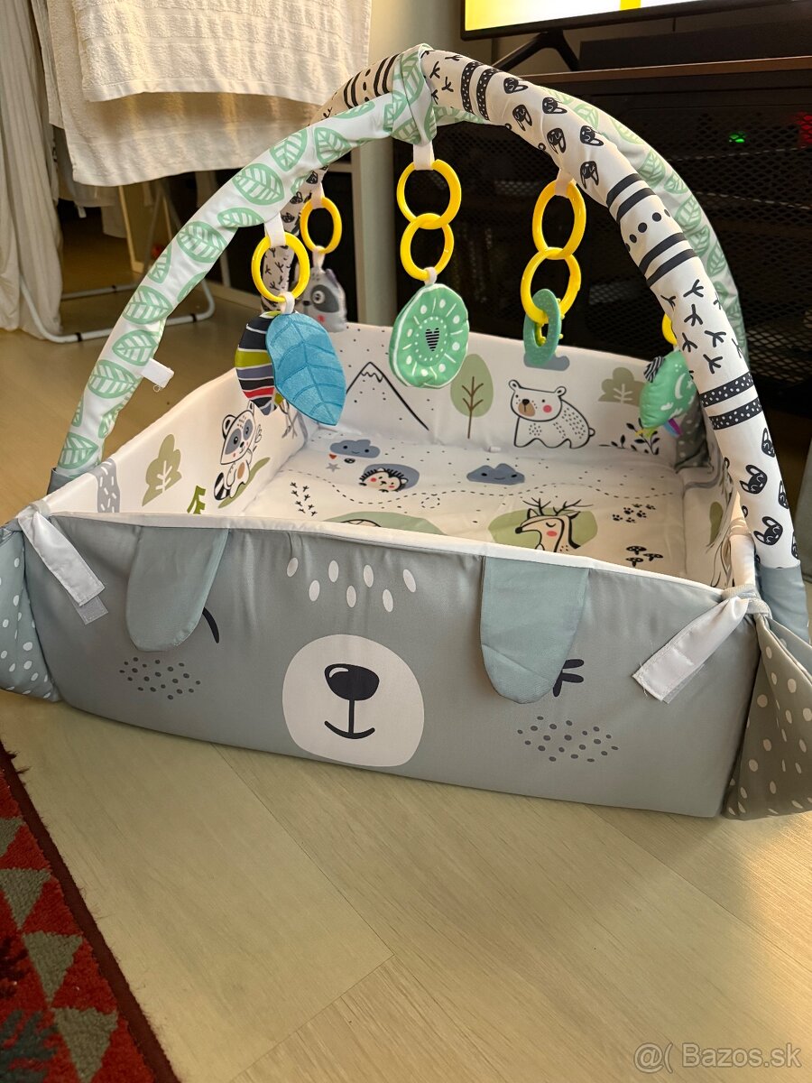 Podložka na hranie s hrazdou - 2