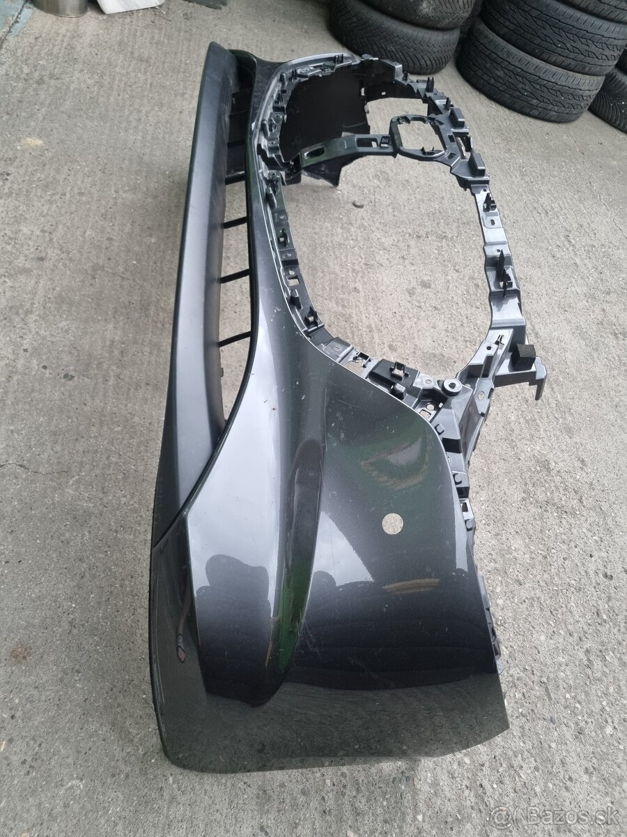 MAZDA 3 PREDNY NARAZNIK ROK OD 2023 - 2