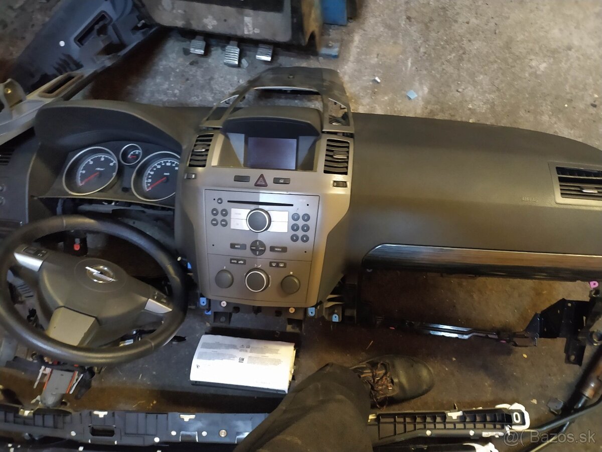 Opel Zafira B 1,9cdti,88kw - 2