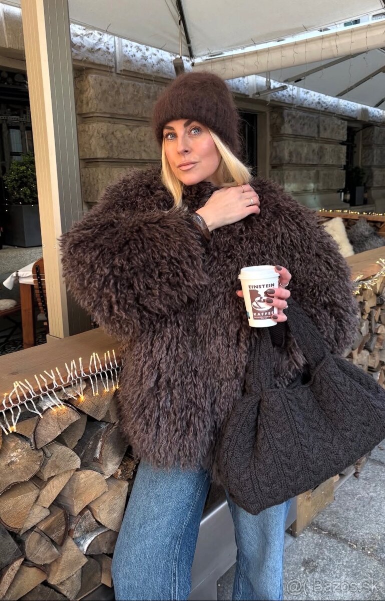 Zara viralny kožuch - 2