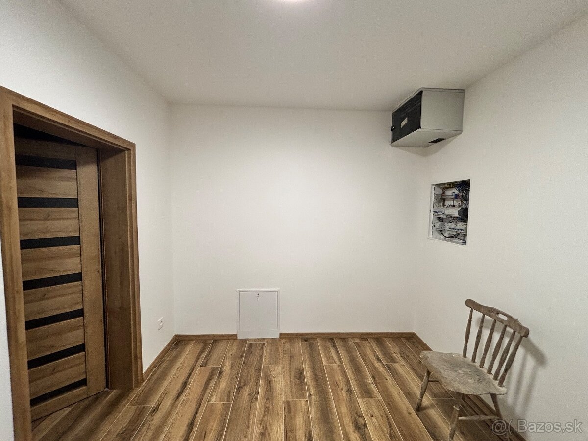 Kancelárske priestory v rodinnom dome - 2