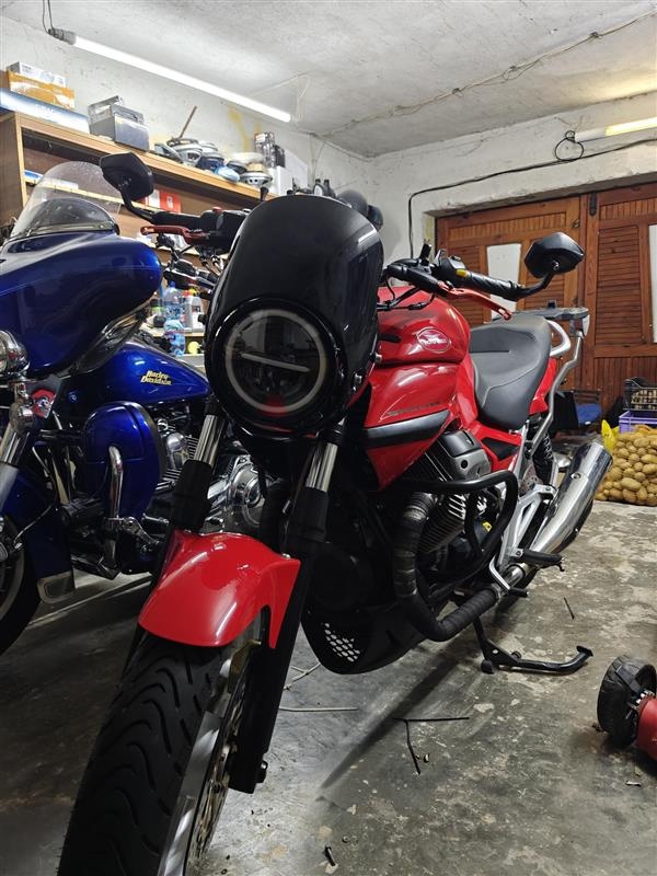 Moto Guzzi Breva 750 - 2