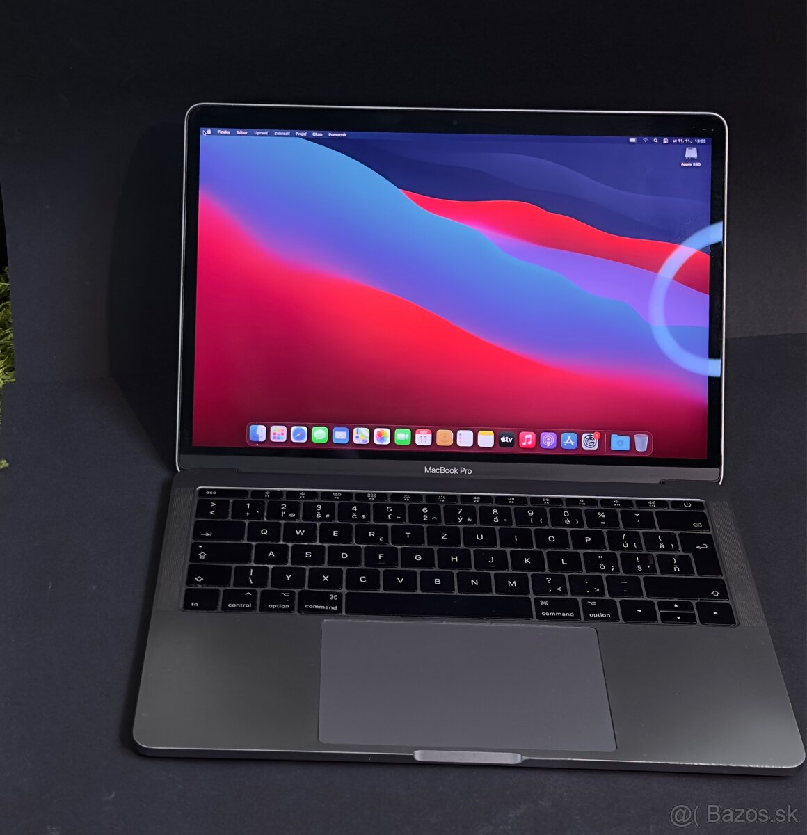 13-palcový Apple MacBook Pro 2017 - 2