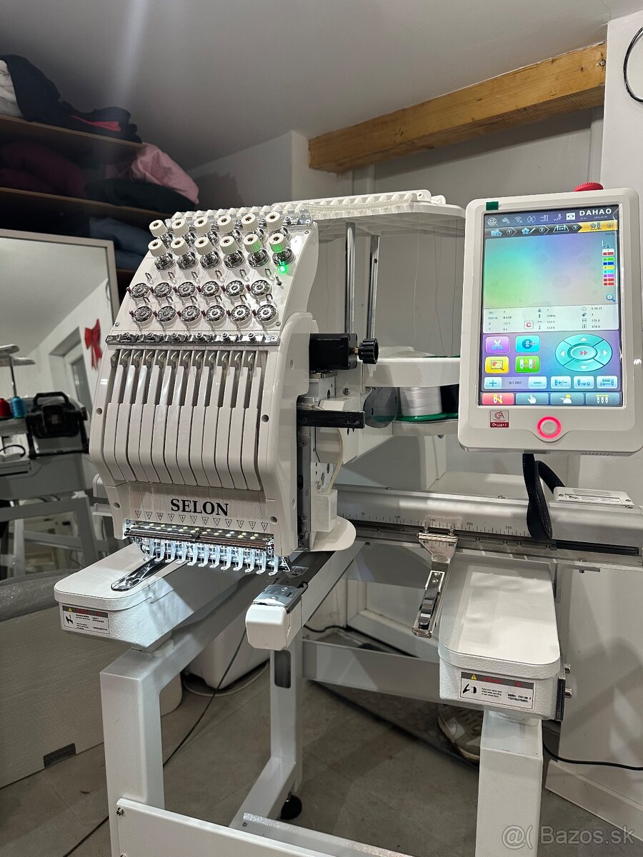 NOVINKA Vyšívací stroj SELON PRO MAX - 2