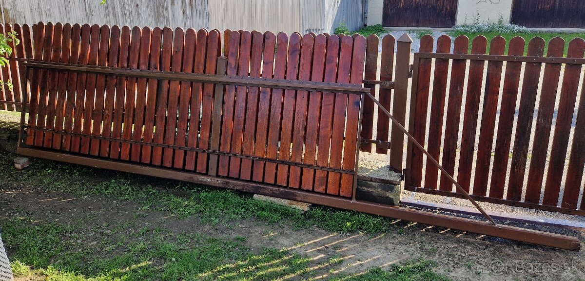 Samonosná Brána - 2