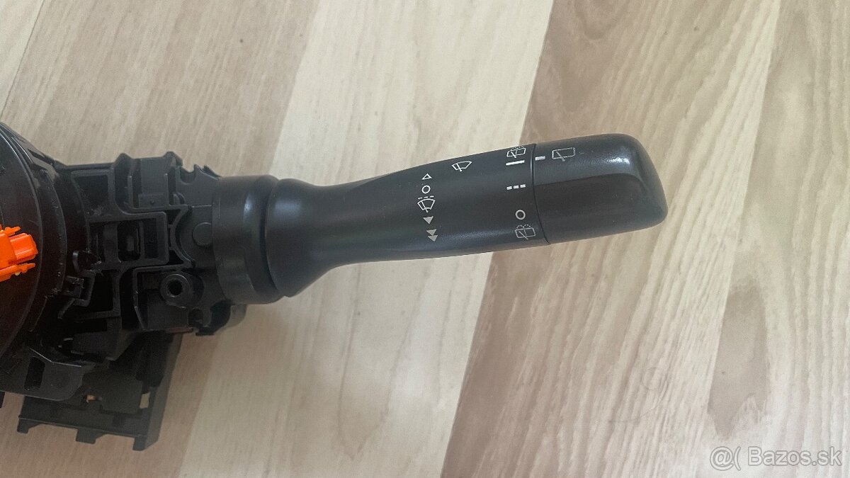 Pačky smeroviek TOYOTA kod 17F144 - komplet - 2