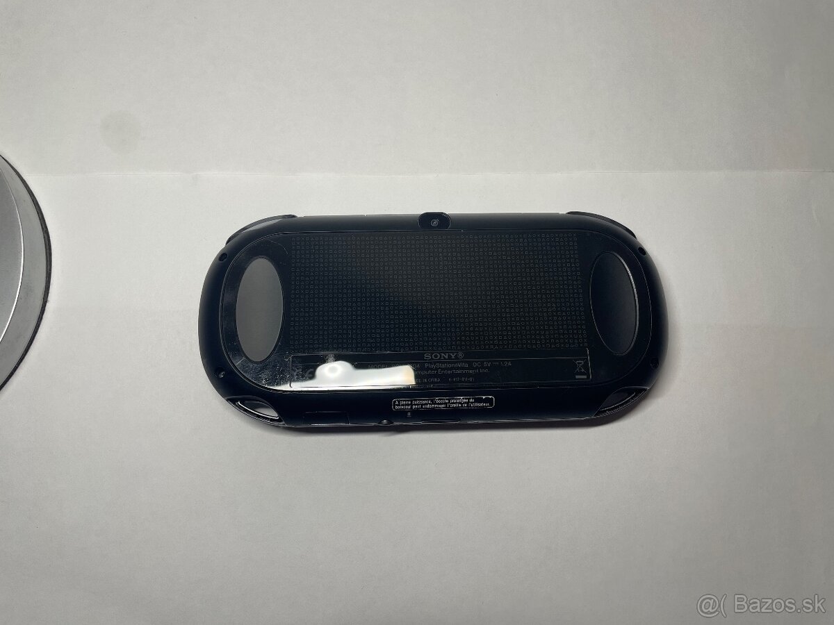 PS Vita PCH - 1004 (OLED) - 2