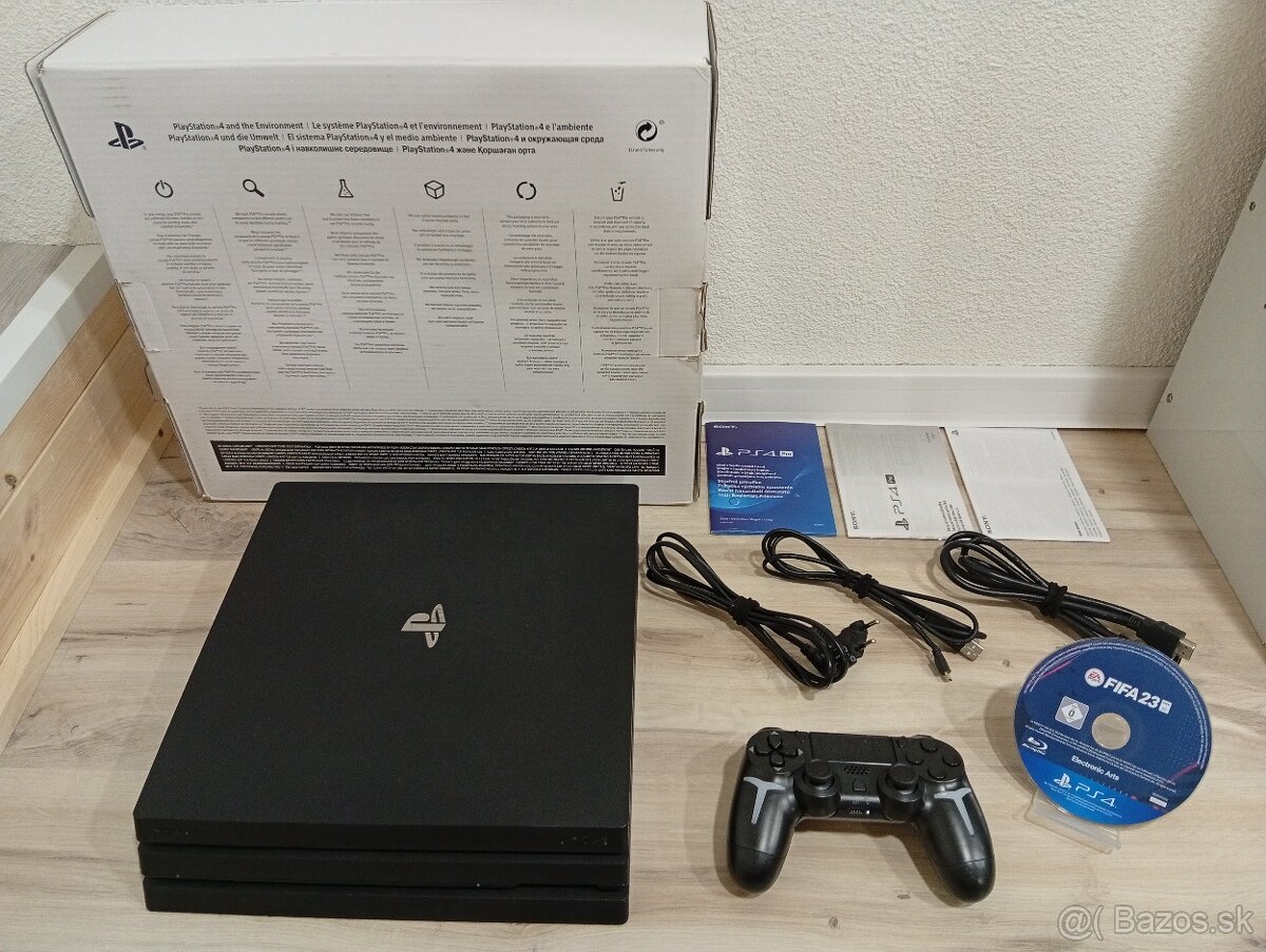 PlayStation 4 Pro 2TB čierna herná konzola - 2