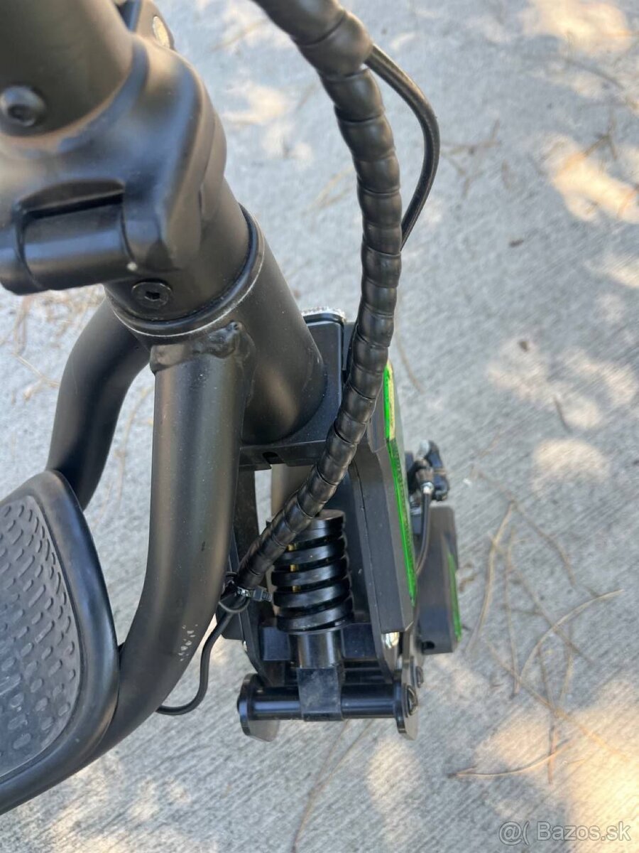 Elektrická kolobežka - 2