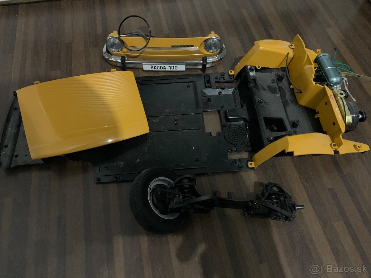Škoda 100 - 2