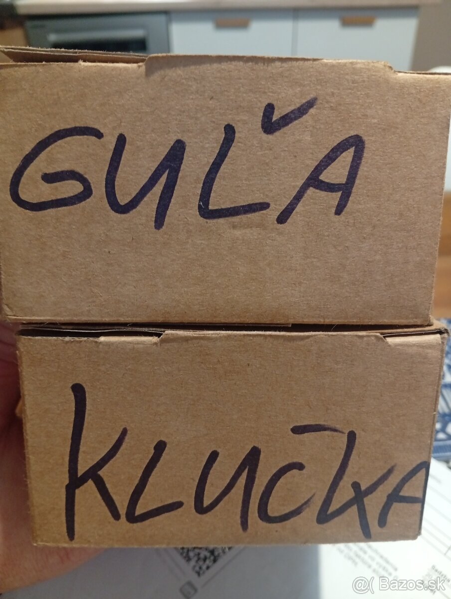 Kľučka a guľa na dvere - 2