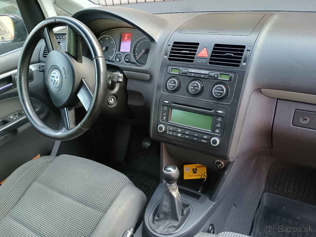 Predám volkswagen touran - 2