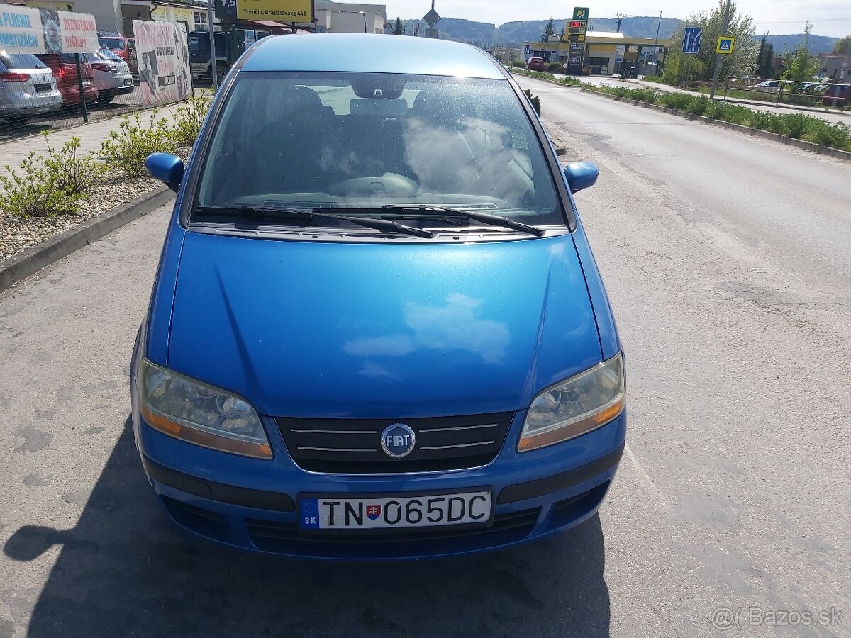 Fiat Idea 1.4 16V Dynamic - 2