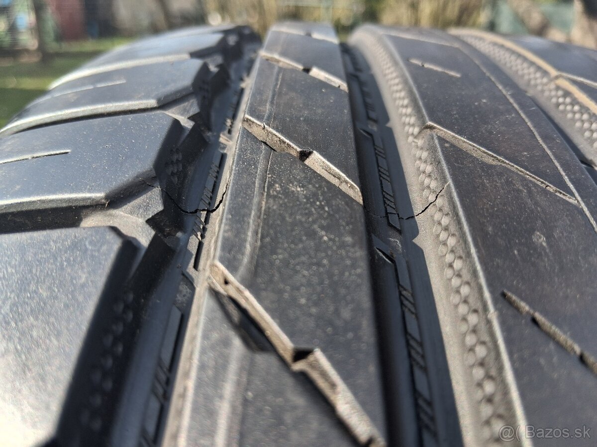215/55 r18 letne pneumatiky - 2