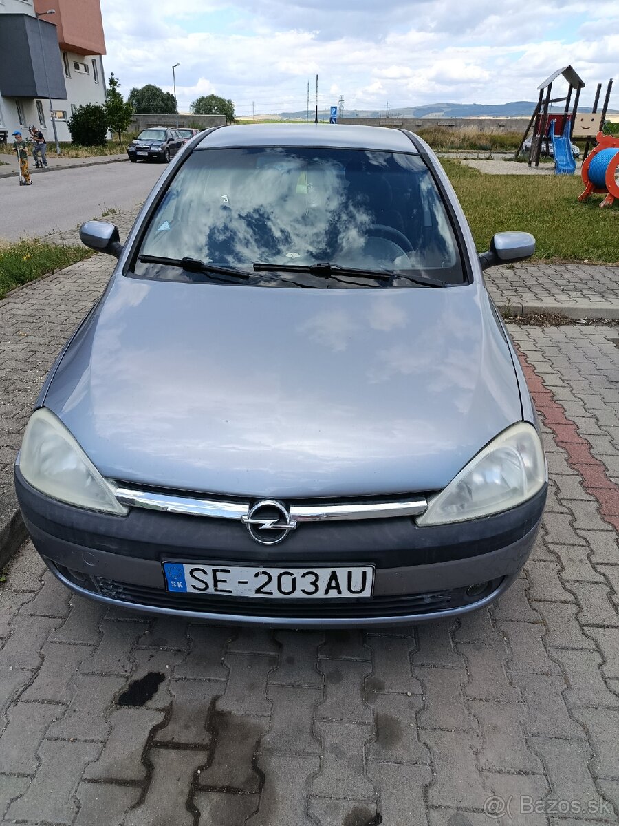 Opel Corsa 1.2 benzín - 2