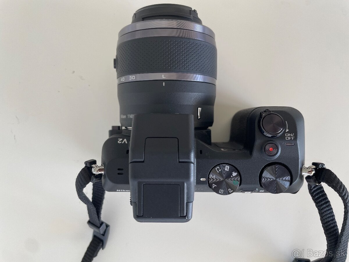 Nikon 1 V2 - 2