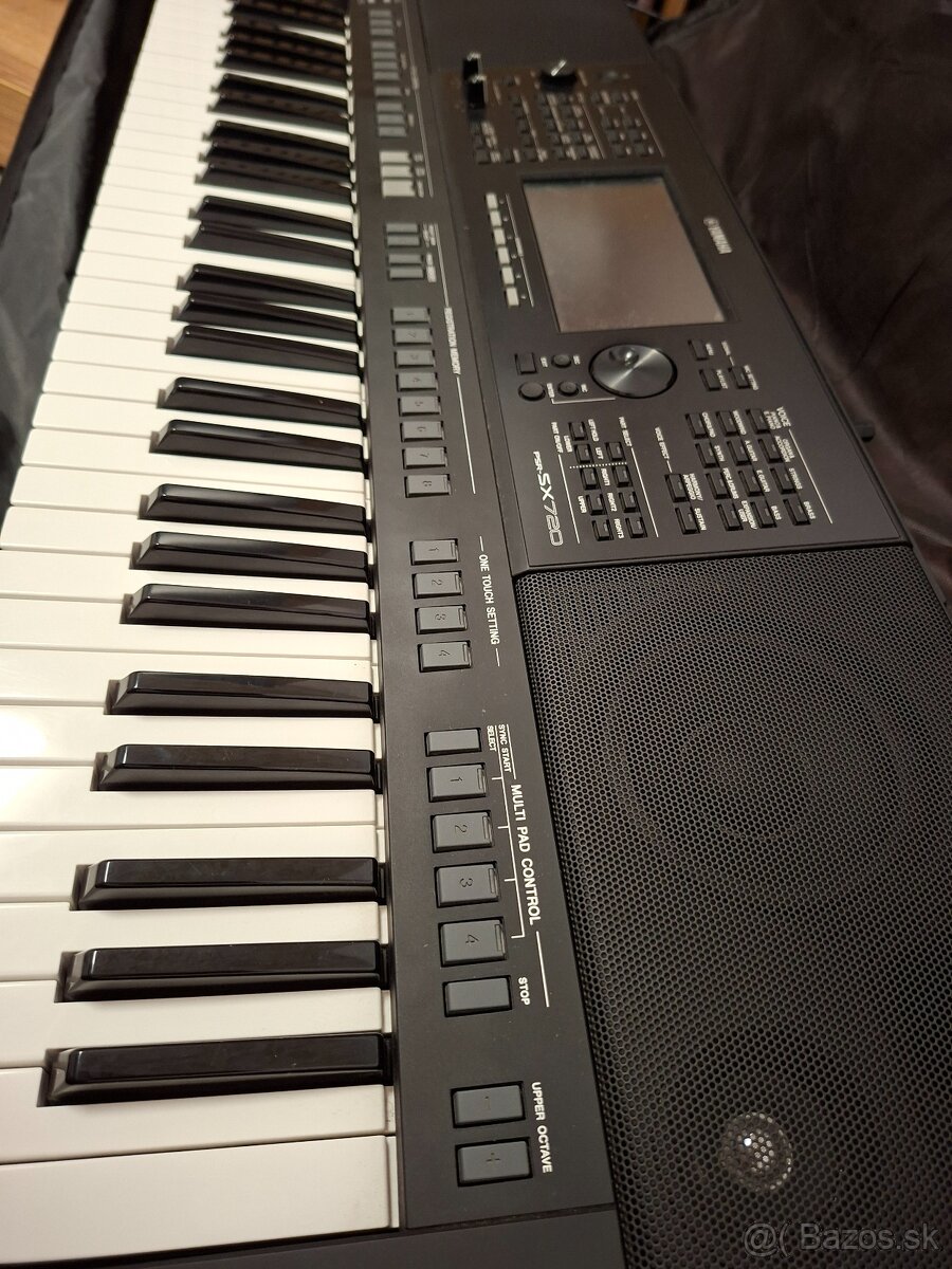 YAMAHA PSR SX720 TOP STAV - 2