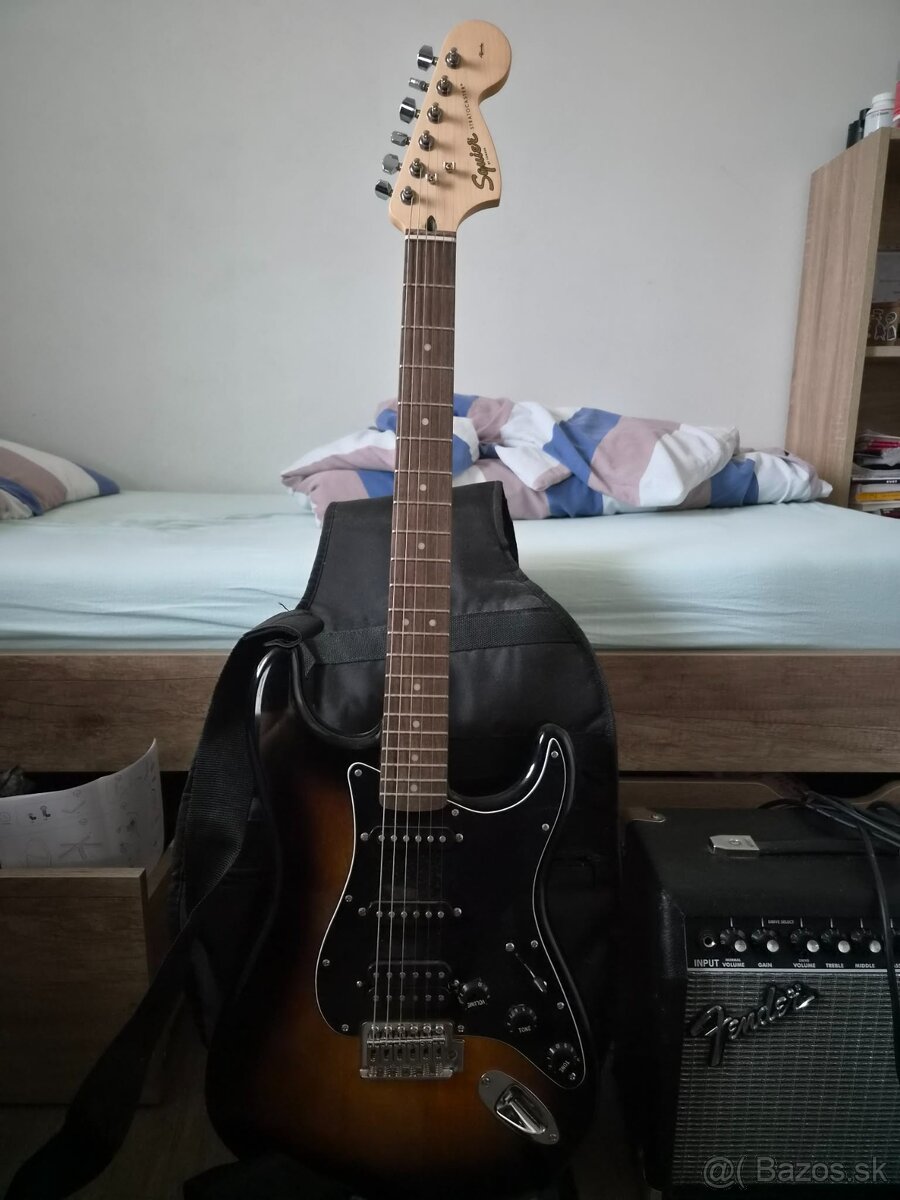 Elektrická gitara Squier Stratocaster + Fender Frontman 15G - 2