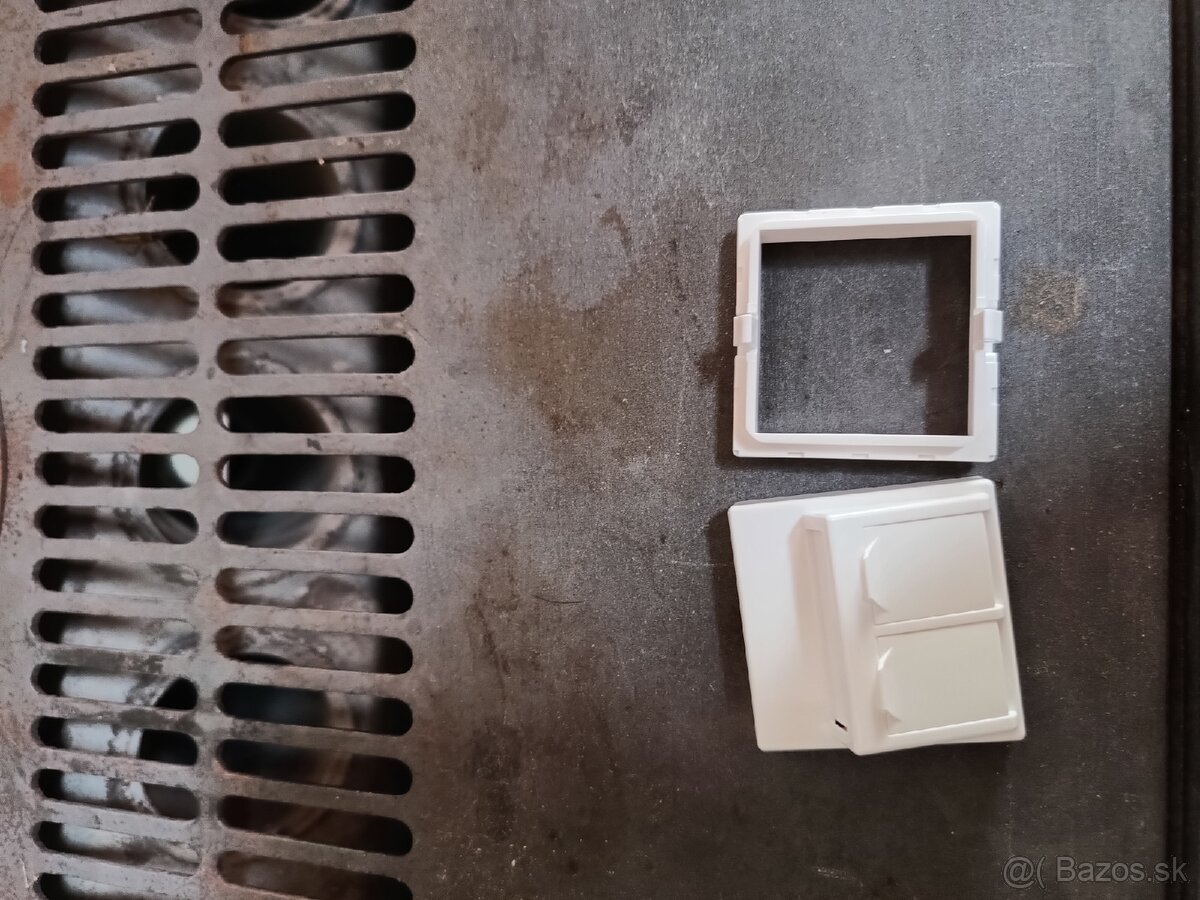 Zásuvka Keline Modulo45 Cat 5E, podlahová / do žľabu - 2