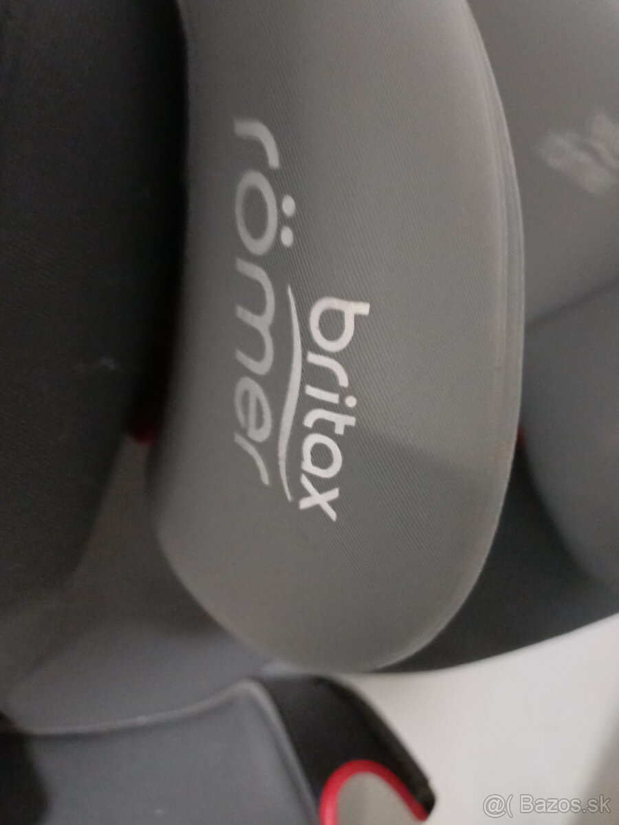 Predám autosedačku Britax Römer KIDFIX - 2