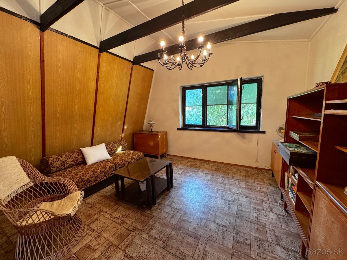 Na predaj murovaná chata s pozemkom 1190 m² - 2
