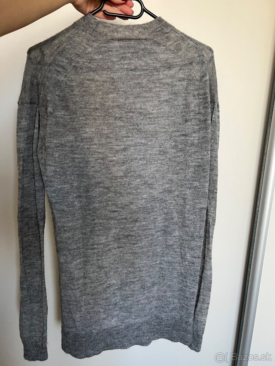 H&M dámsky šedý tenký sveter - 2