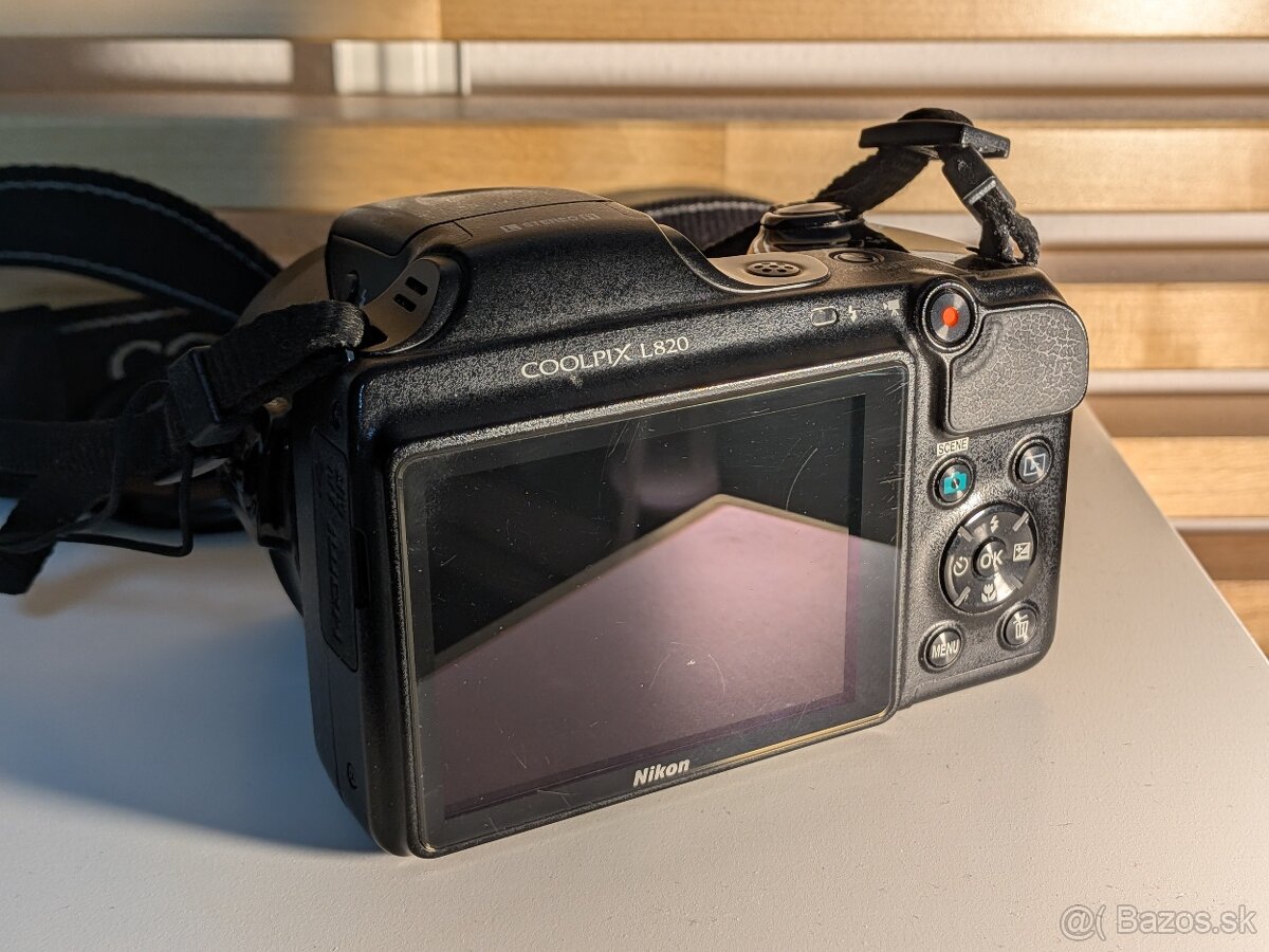 Nikon Coolpix L820 - 2
