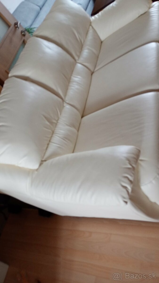 Kožená sedačka a taburetka - 2