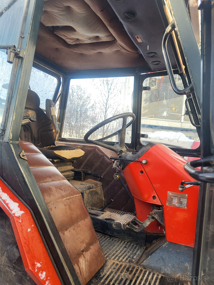 v ponúke koplet kabina zetor - 2