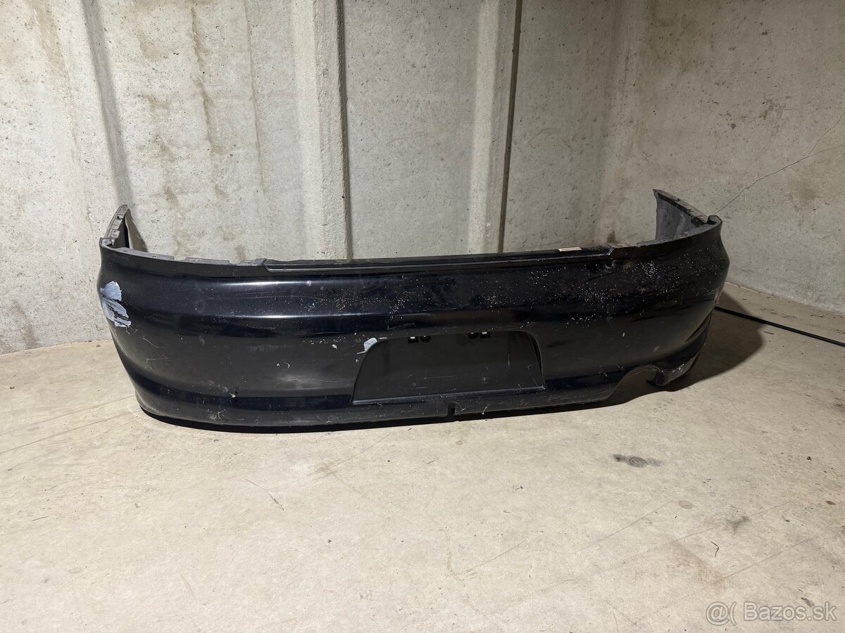 Mitsubishi Lancer Evo 8 zadný narazdnik - 2