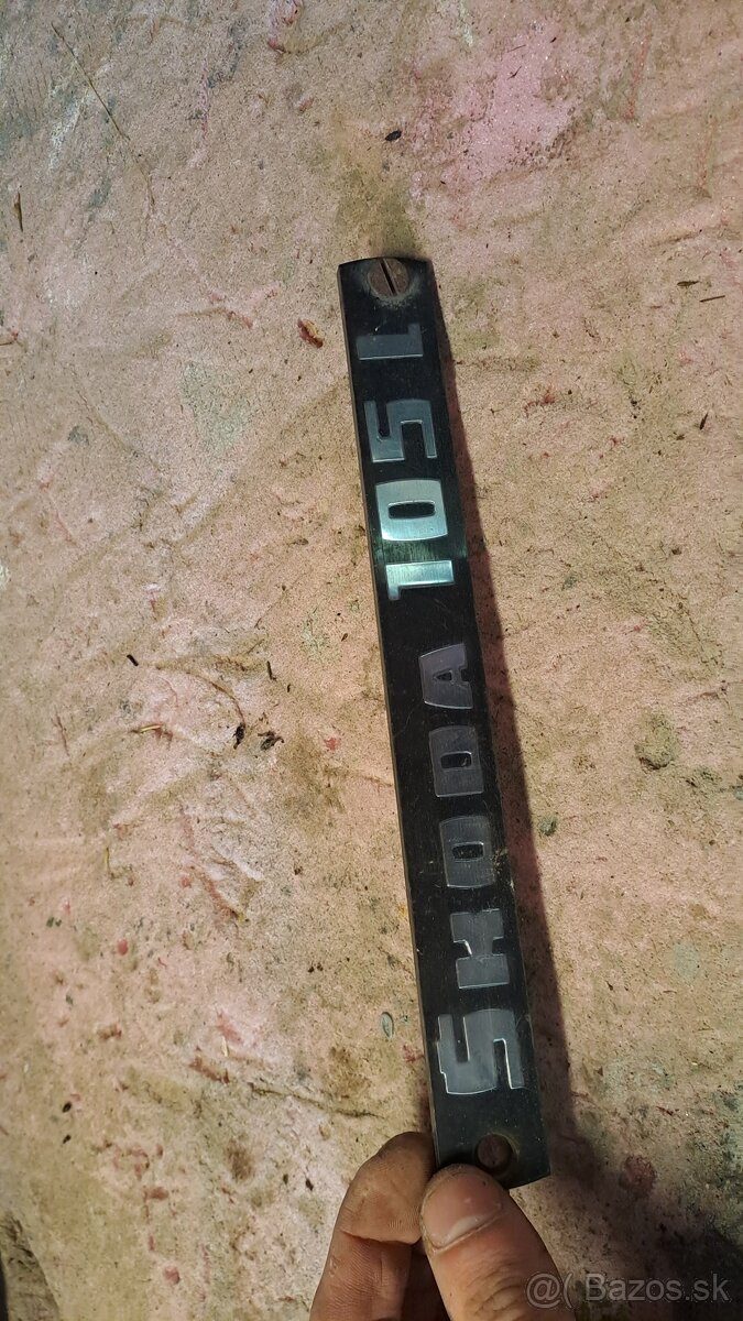 Napis skoda 105l - 2