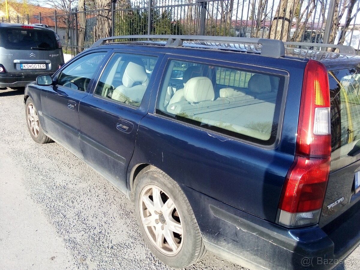 Volvo V70 24D D5 120kw rv2002. - 2