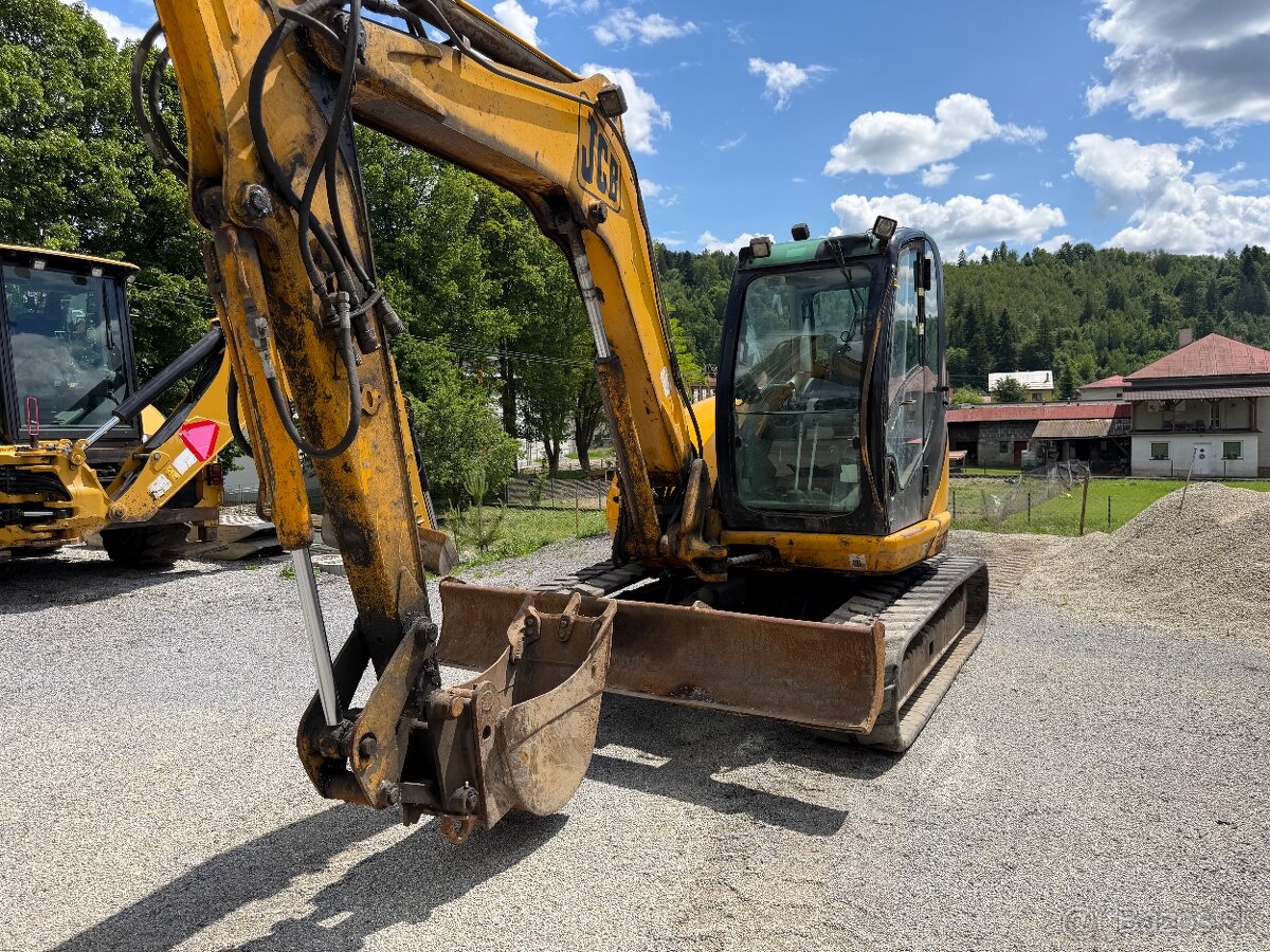 Predam otočny bager JCB 8080 - 2