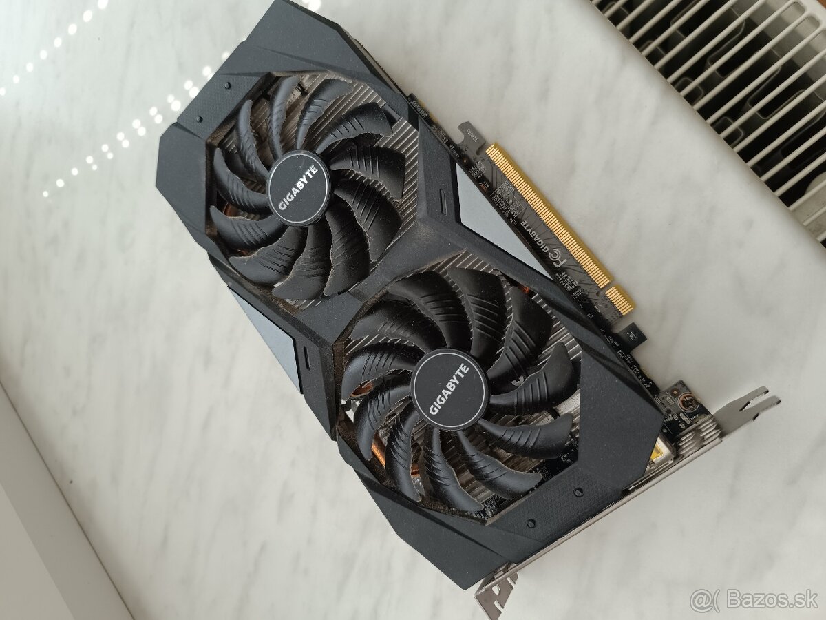GIGABYTE GeForce RTX 2060 - 2