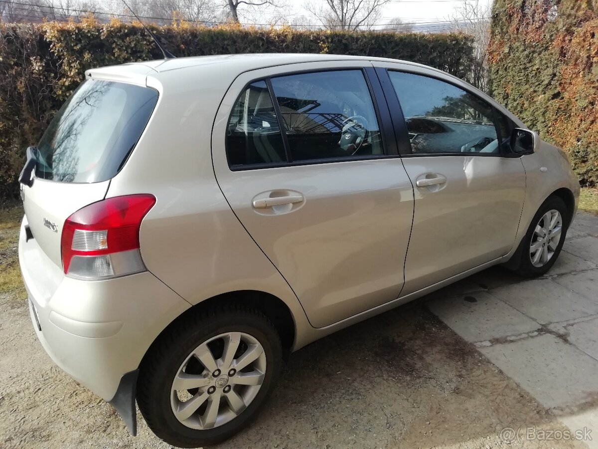 Predám Toyota - 2