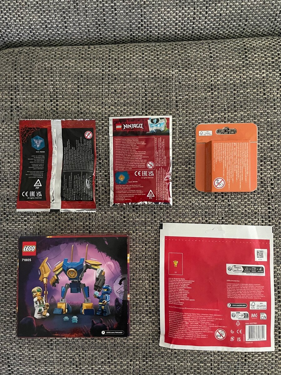 Lego Ninjago LOT - 9 figúrok - 2