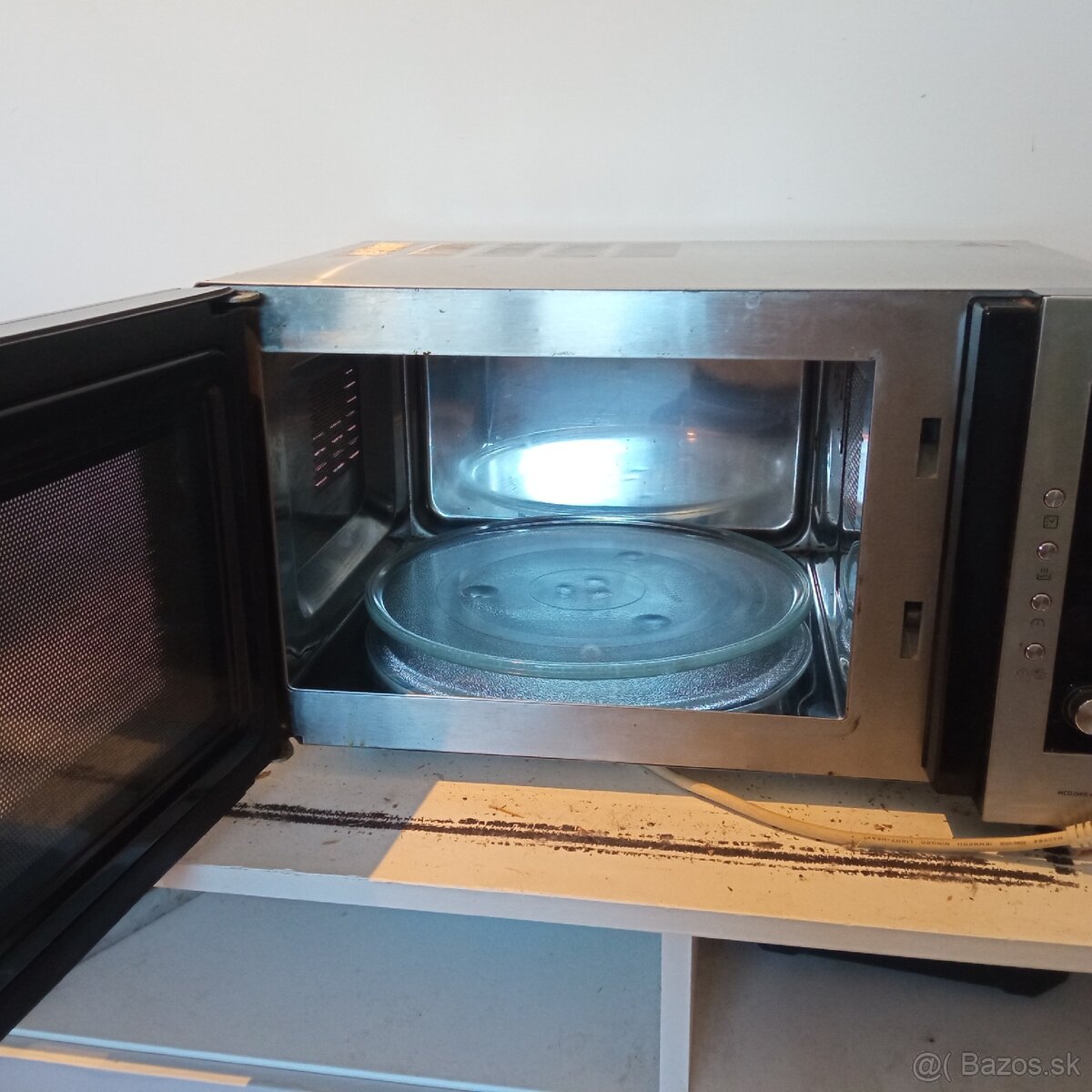 mikrovlnka z grilom aeg - 2