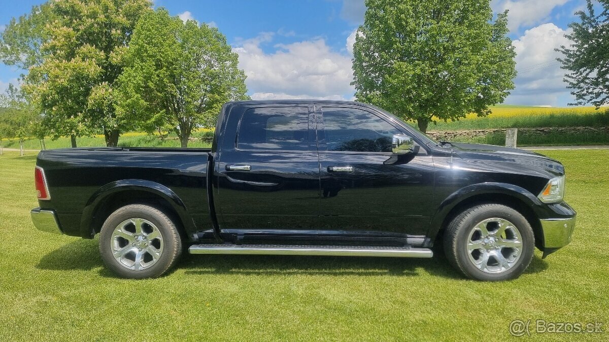 Dodge RAM 1500 Laramie