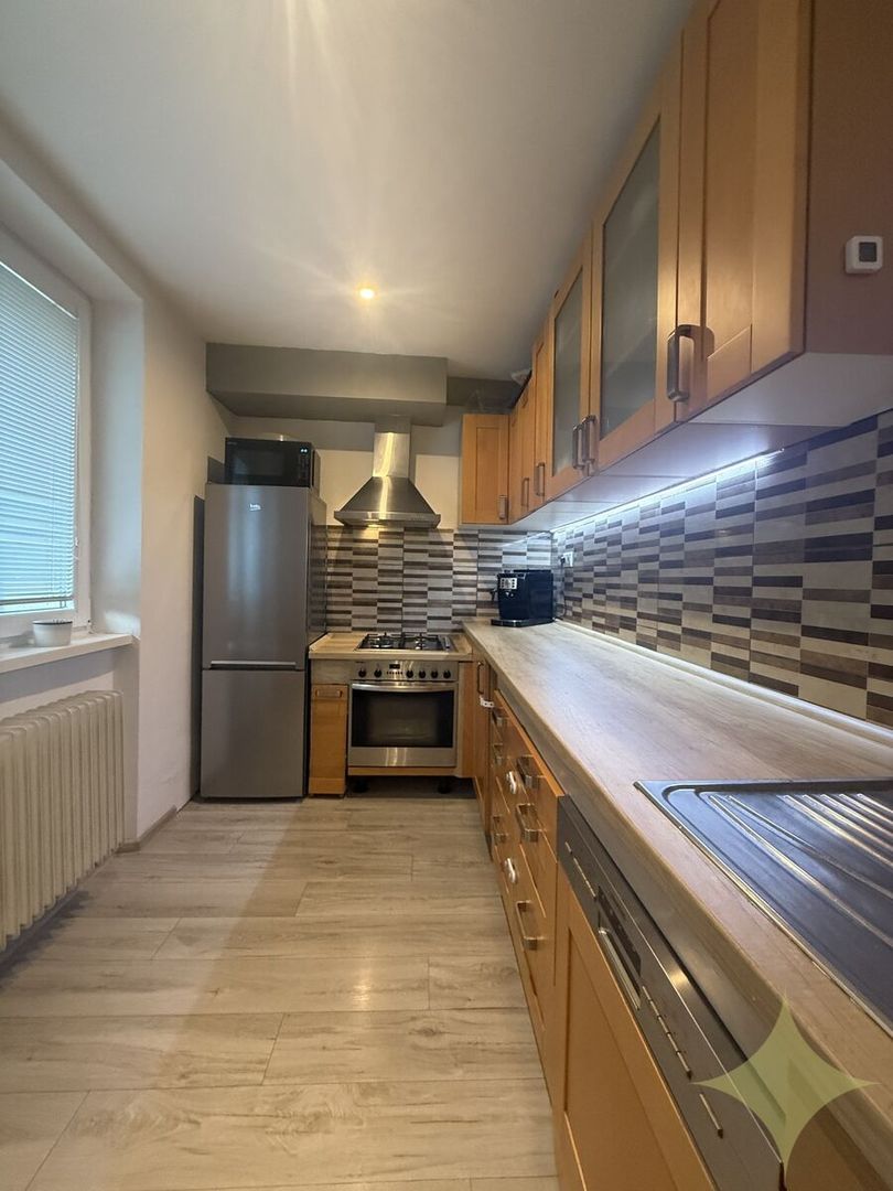 REZERVOVANÉ Priestranný 2,5-izbový byt s balkónom po komplet - 2