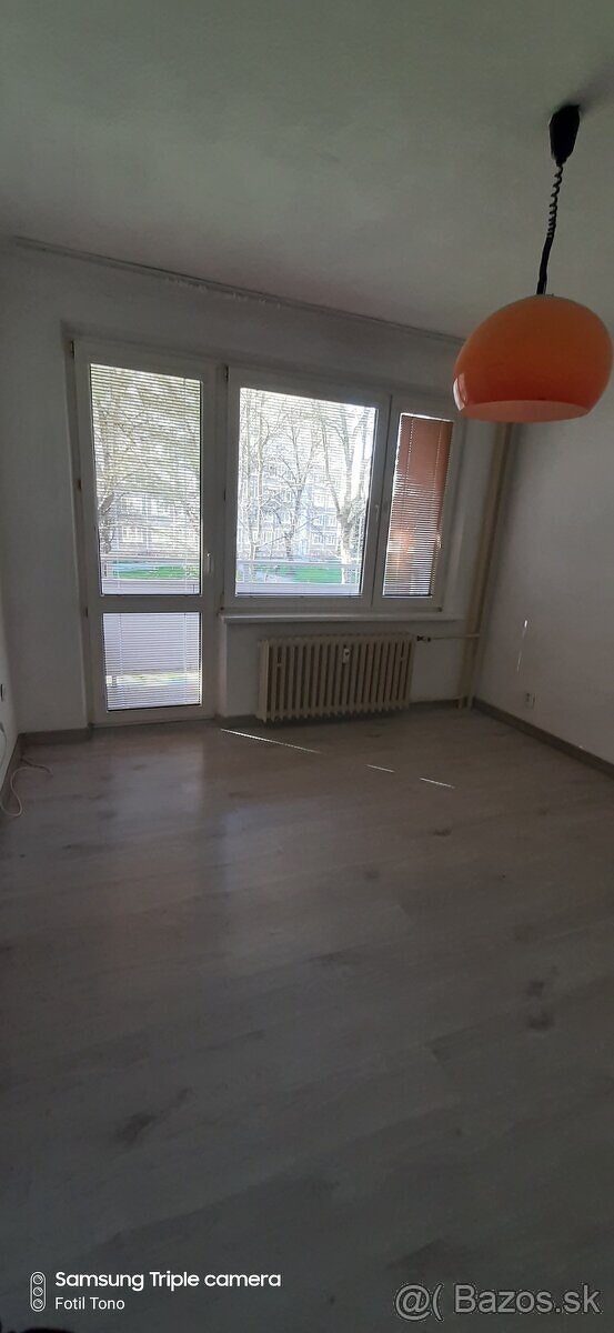 na prenájom 1 izbový byt na Dlhej ulici v Prievidzi - 2