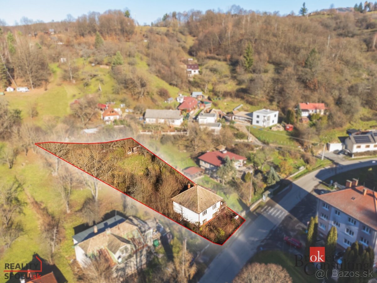 Top cena. Rodinný dom v cene pozemku v centre obci Vyhne. ok - 2