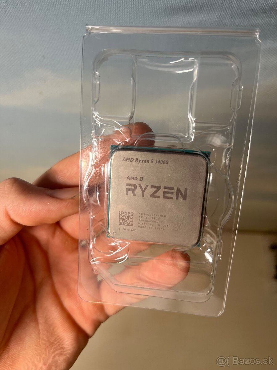AMD Ryzen 5 3400G + originálny chladič - 2