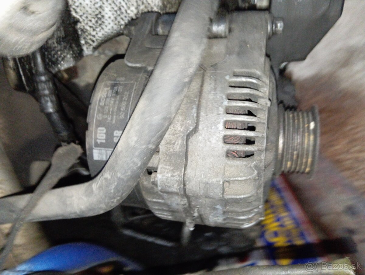 Opel Vectra b alternátor - 2