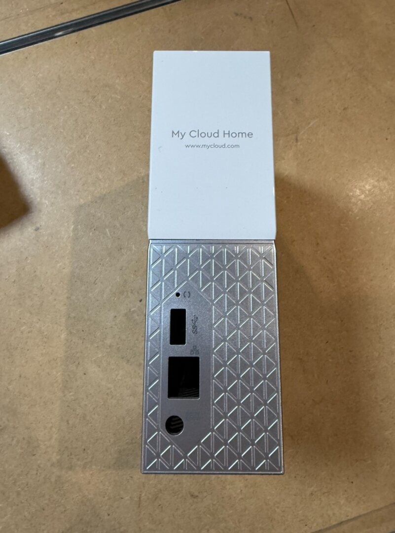 Predám prázdny box na disk značka WD - 2