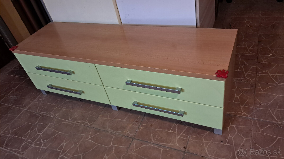 Komoda - 2