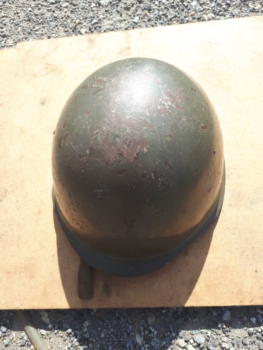 Vojenska prilba nepoškodena veĺkosť - M - 2