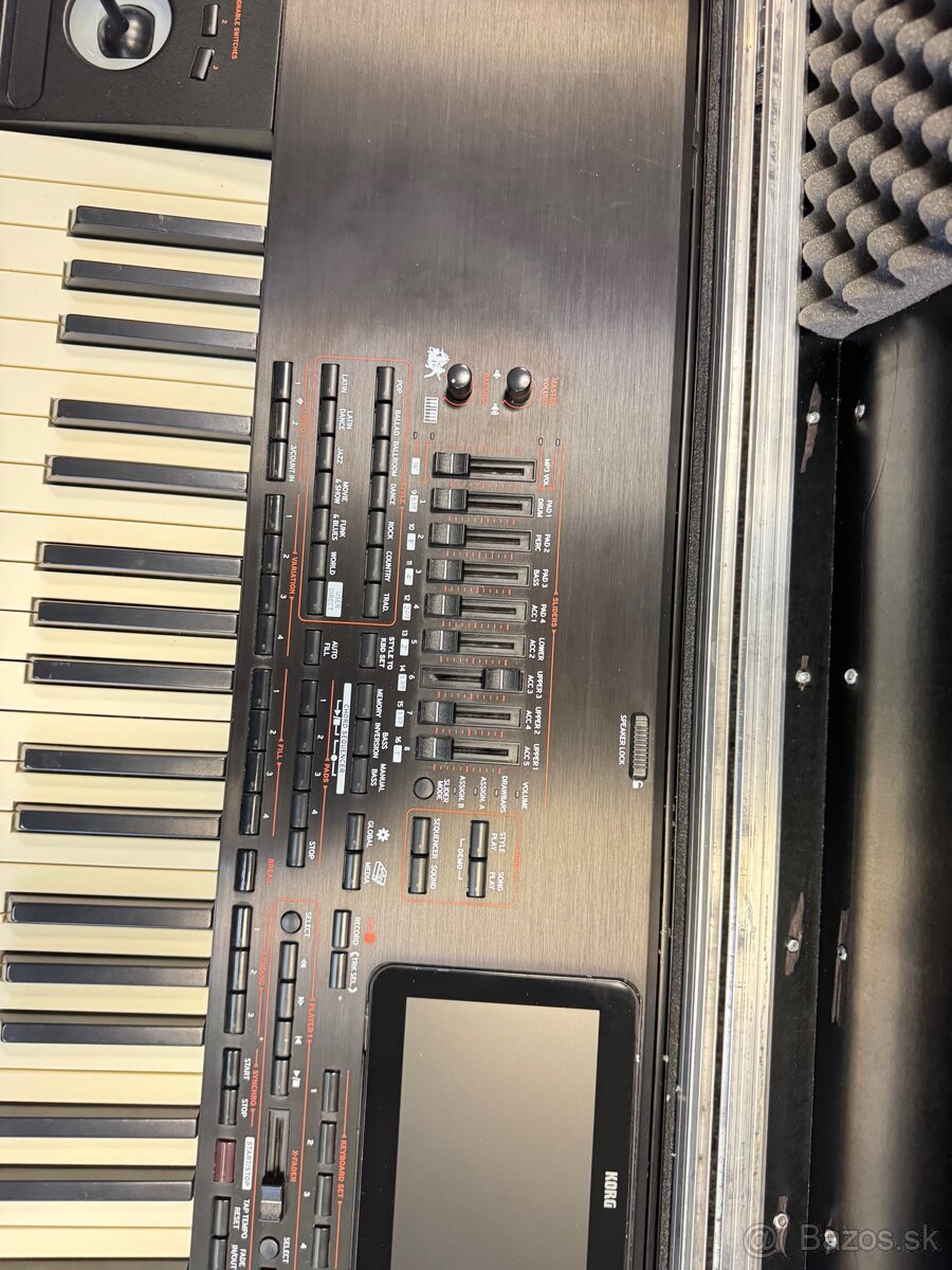 KLAVESY KORG pa4x - 2