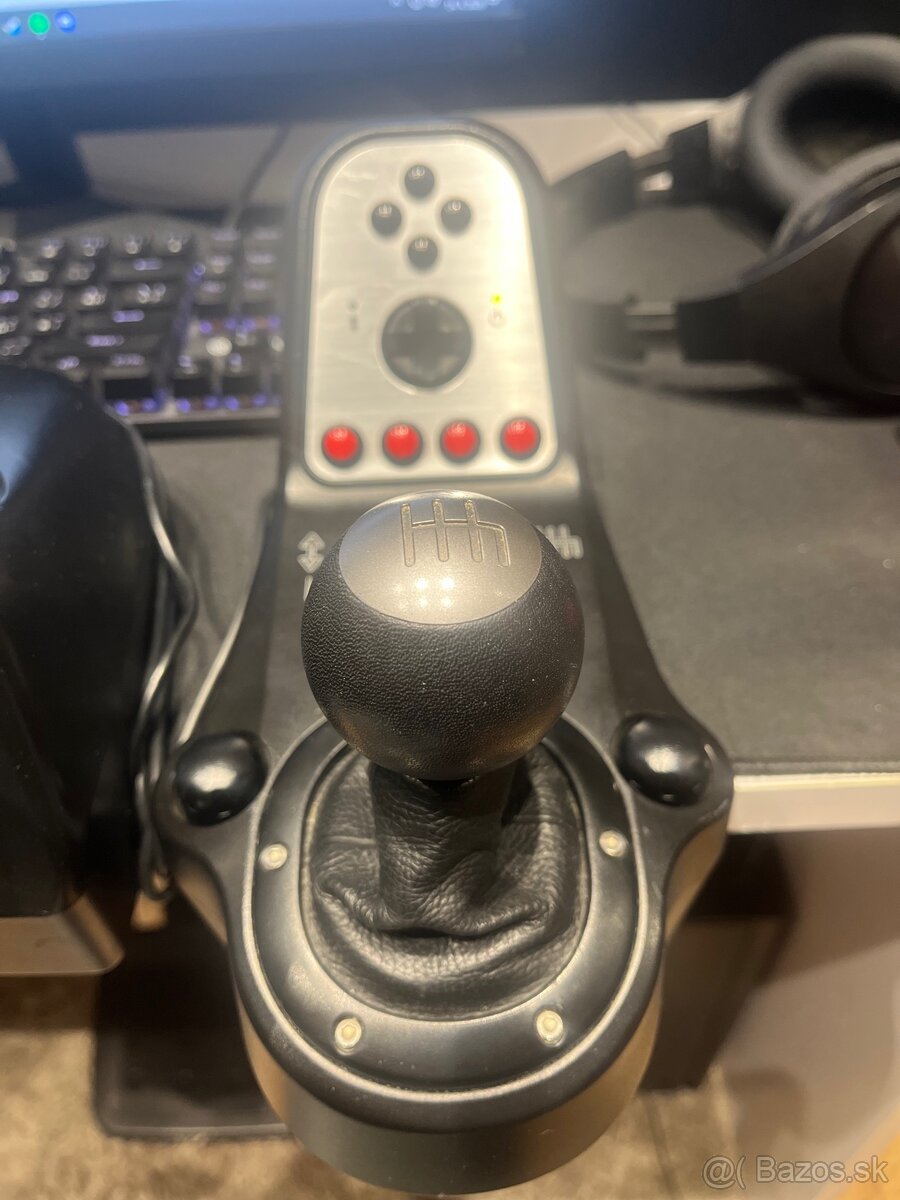 Logitech G25 volant - 2