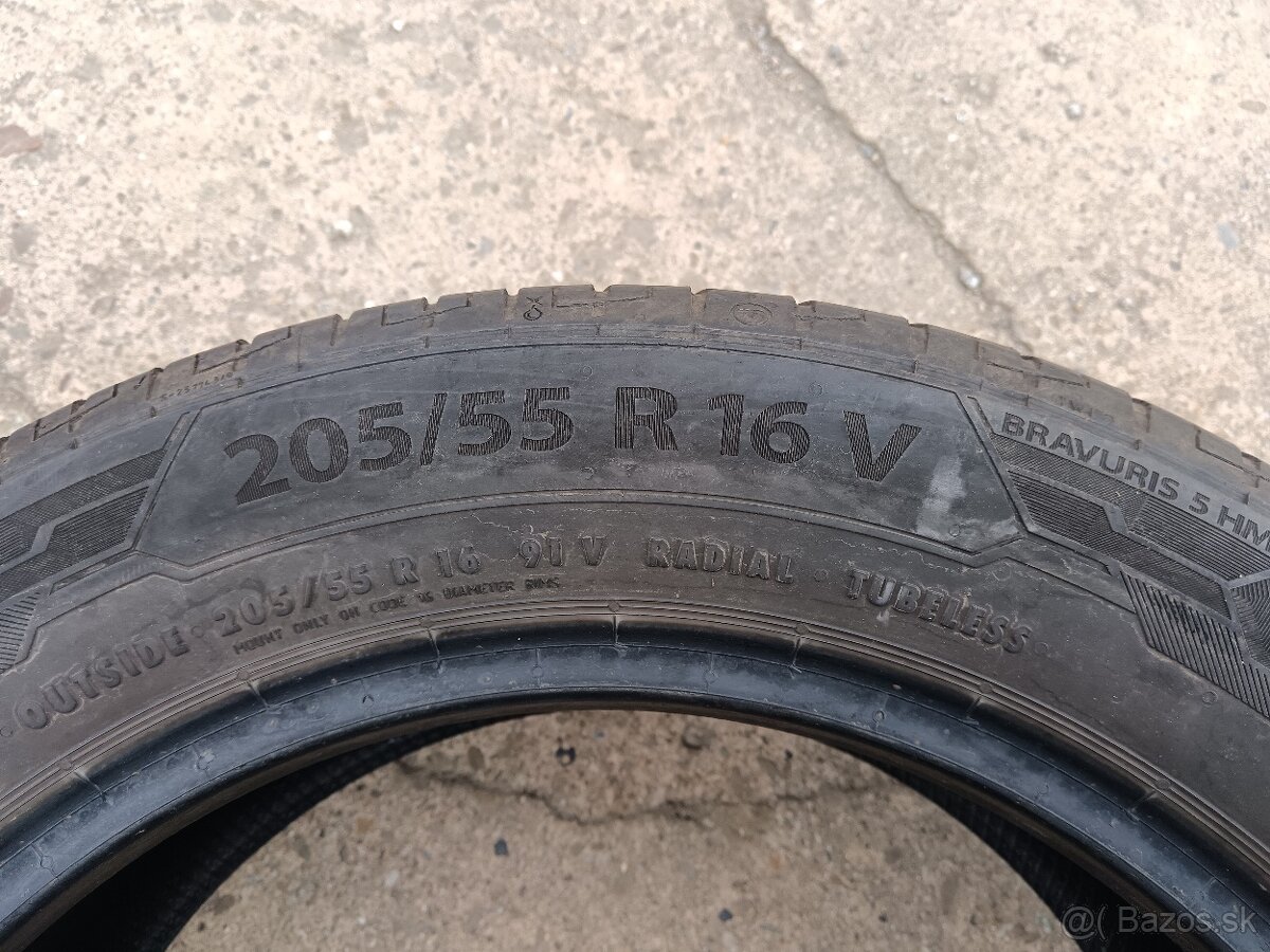 Predam pneu letne 205/55r16 Barum - 2